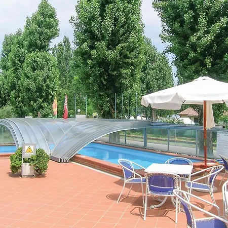 Viale Trappes 9 * Castiglione del Lago